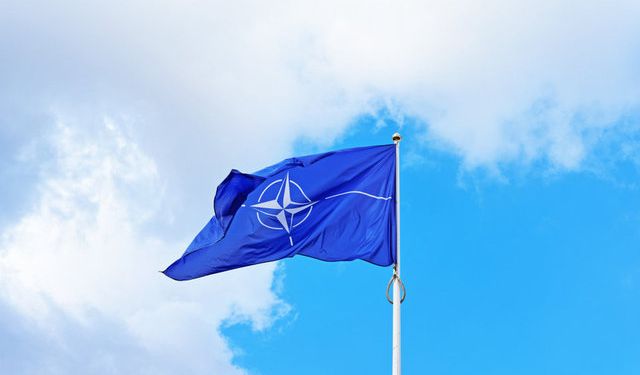 İsveç'in NATO Üyeliği Süreci: Türkiye'nin Karşı Çıkması ve Kabul Edilme nedeni?