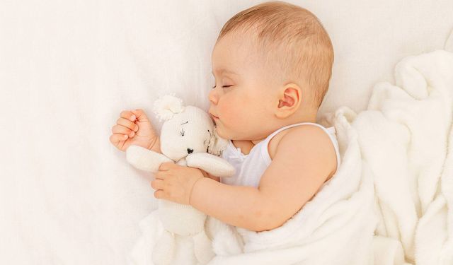 Rüyada korkan bebekler için hangi dualar okunur?